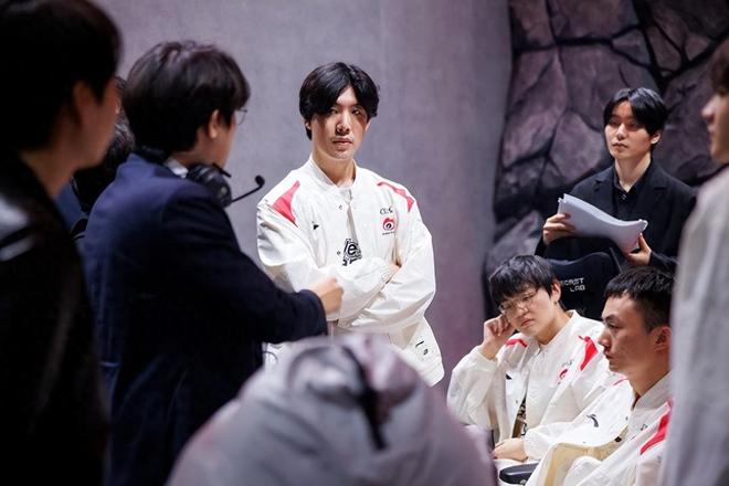 的问题愈发 的问题愈发