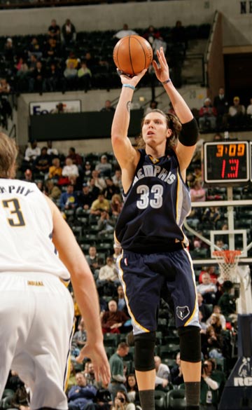 依然用左手 依然用左手