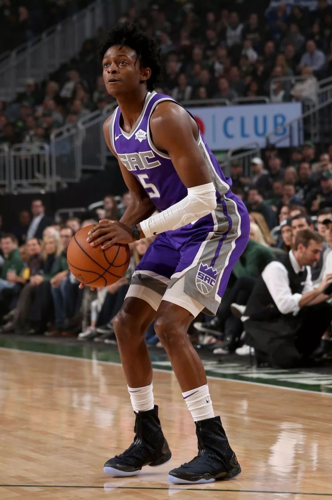 通过集体的 通过集体的