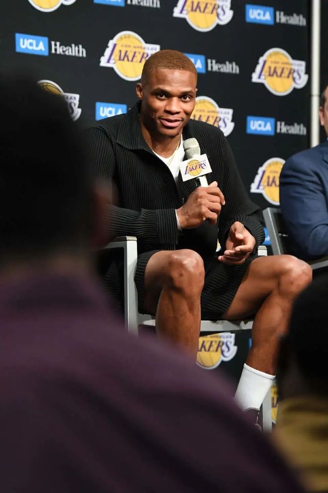 布伦特福德 布伦特福德